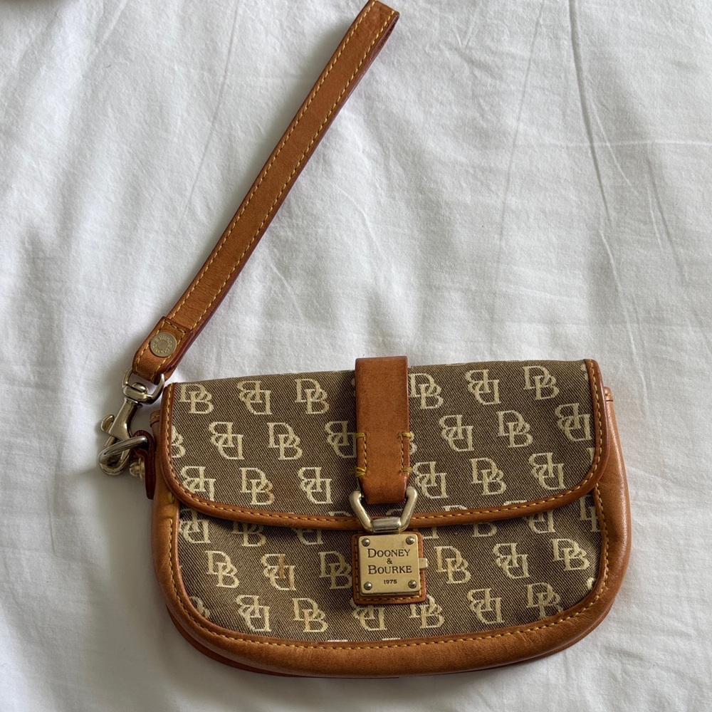 Dooney & Bourke Brown Monogram Logo Flap Wallet – Vintage Y2K
